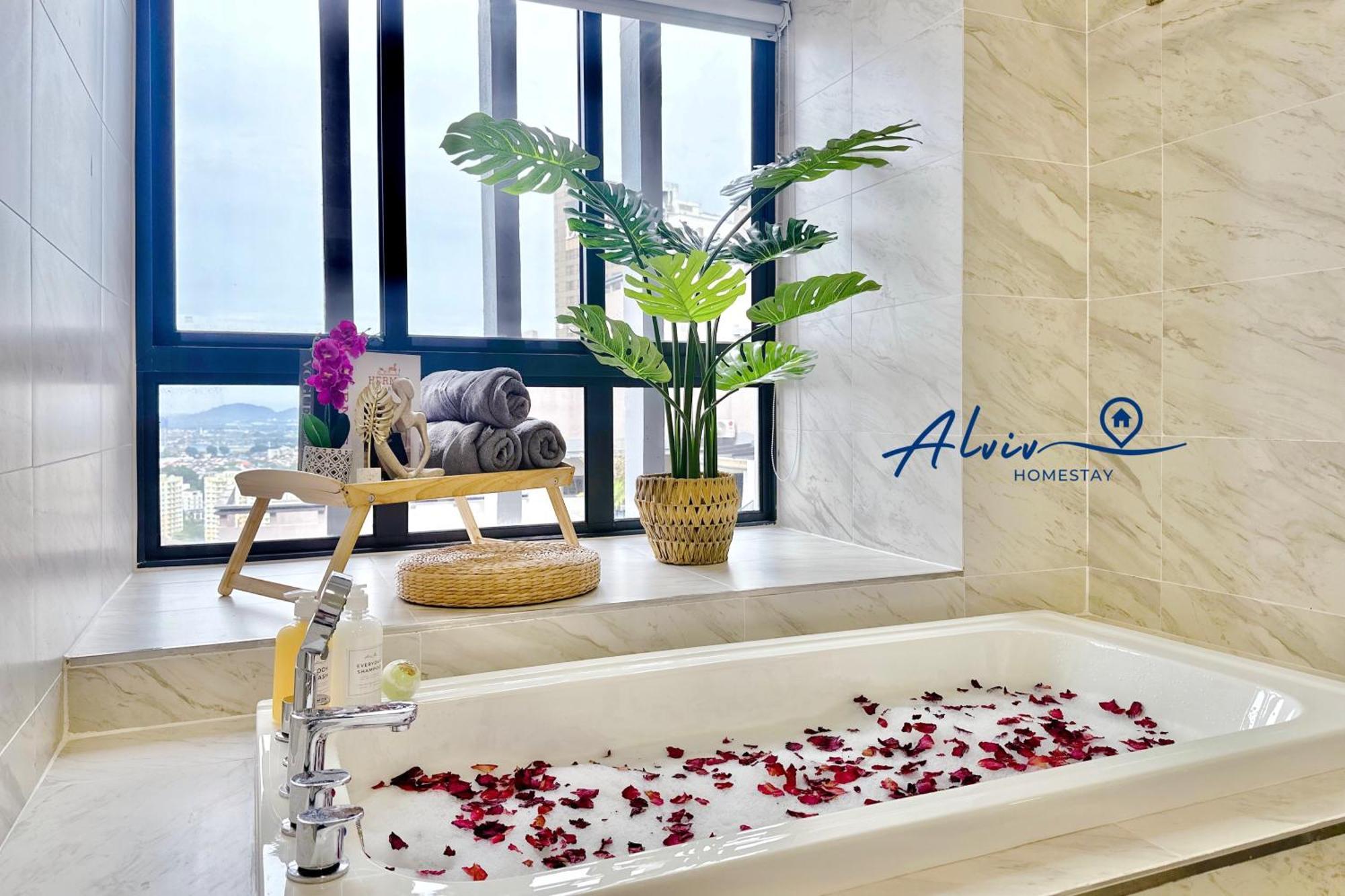 New! Romantic Honeymoon Imperio Bathtub/4 Pax/game/melakaraya Apartment *